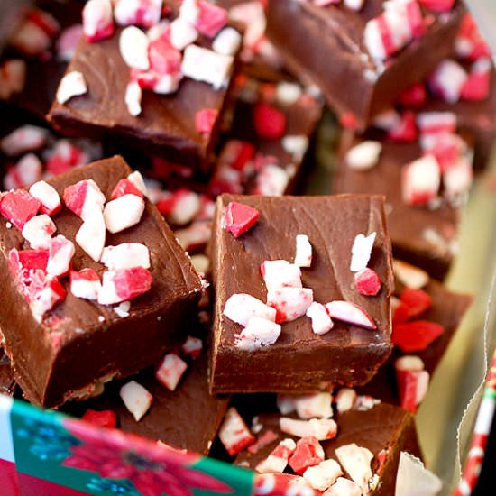 4 ingredient peppermint fudge - Recipe photo by evabakes