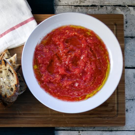 Pan con Tomate - Recipe photo by iwillnoteatoysters