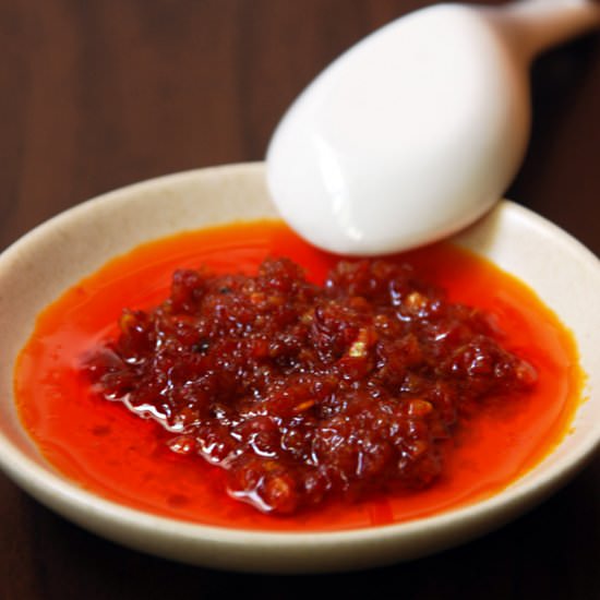 Cantonese Chilli Oil - Recipe photo by Hungry PeePor