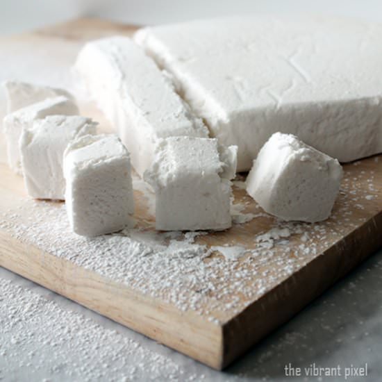 Peppermint Tea Marshmallows - Recipe photo by thevibrantpixel