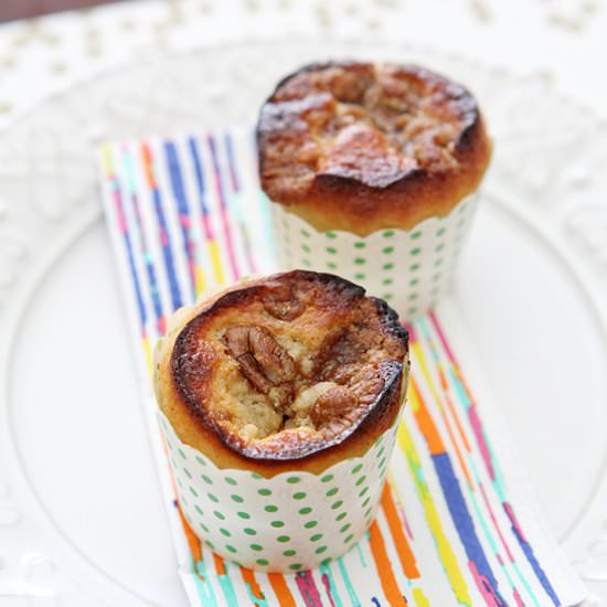 Vanilla Bean Coffee Cake Muffins - Recipe photo by thespeckledpalate