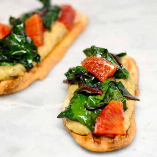 Vegetarian Crostini - Recipe photo by WEAR EAT LOVE