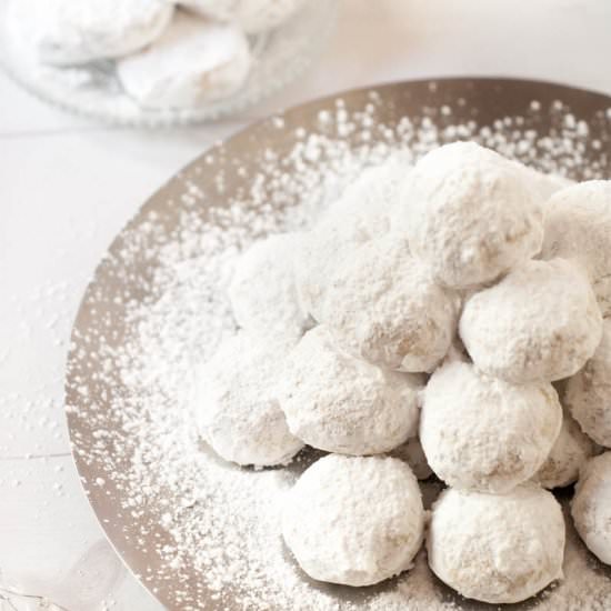 Greek Christmas Almond Cookies - Recipe photo by The Foodie Corner