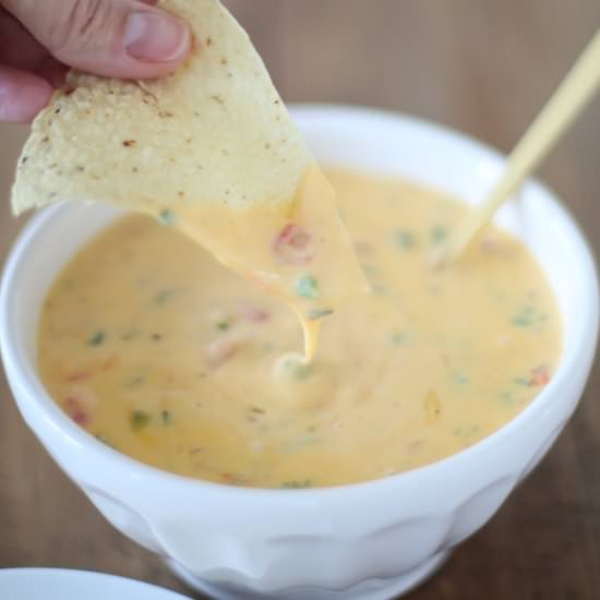 Chevy's Copycat Chili Con Queso Dip - Recipe photo by CoordinatelyYours