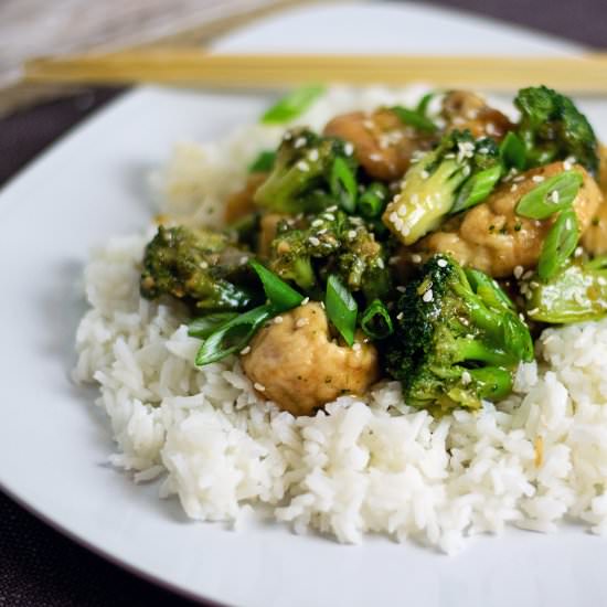 General Tso's Chicken - Recipe photo by The Kitchen Wife