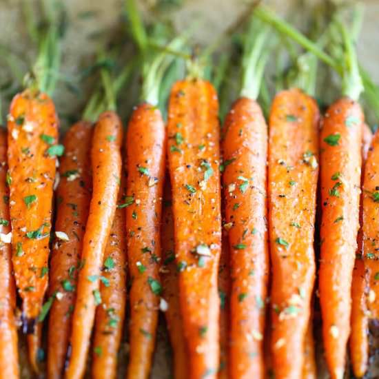 Garlic Roasted Carrots - Recipe photo by damndelicious