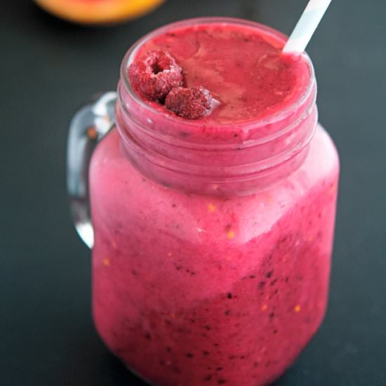 Raspberry-Grapefruit Smoothie - Recipe photo by TheIronYou