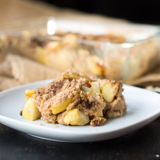 Goji Apple Baked Oatmeal - Recipe photo by ediblyeducated