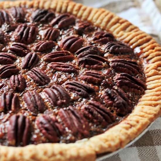 Classic Pecan Pie - Recipe photo by thetastybite