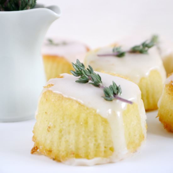Lemon Muffins with Fresh Thyme - Recipe photo by julzalicious