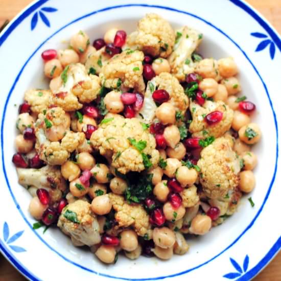 Cauliflower Chickpea Salad - Recipe photo by chubbysoul