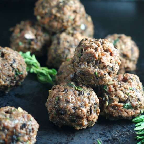 Paleo Mushroom Herb Meatballs - Recipe photo by strictlydelicious