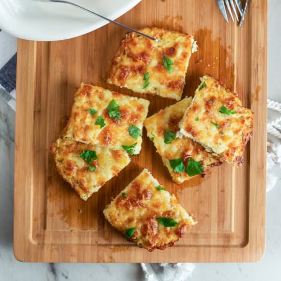 Cauliflower Crust Cheesy Bread - Recipe photo by dannaklein
