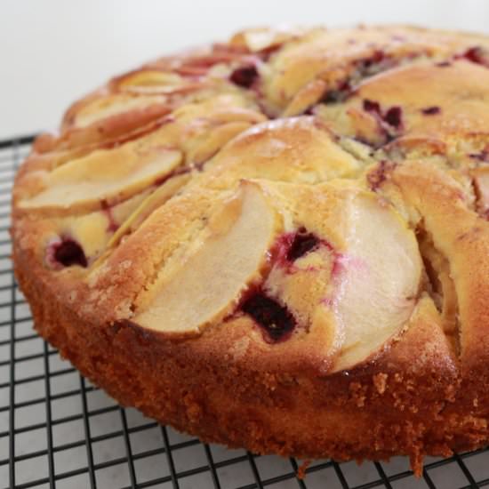 Apple & Berry Tea Cake - Recipe photo by bakeplaysmile
