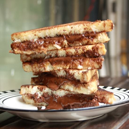Chocolate Caramel Sandwiches - Recipe photo by The Desserted Girl