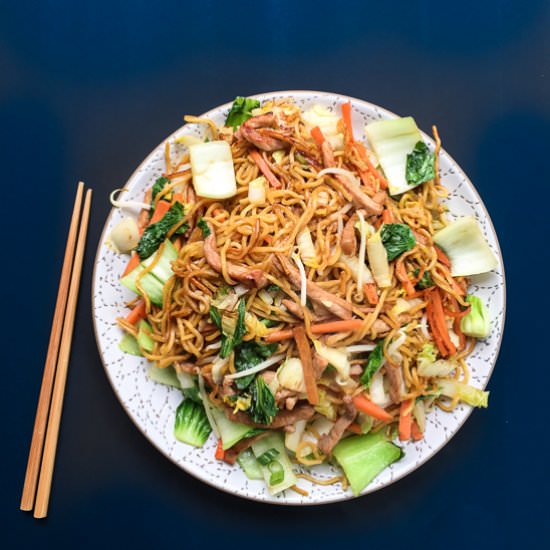 Easy Pork Chow Mein - Recipe photo by dailywaffle