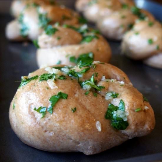 Whole Wheat Garlic Knots - Recipe photo by doublethyme