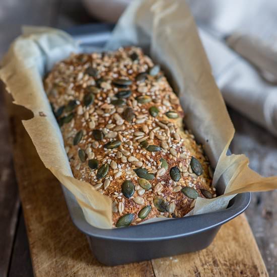 Low-Carb Bread - Recipe photo by supergoldenbakes