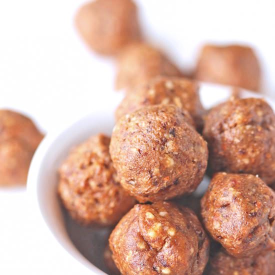 Vanilla Plum Energy Bites - Recipe photo by WhatsThatSmell