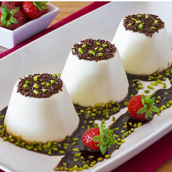 Panna Cotta with Chocolate Sauce - Recipe photo by Cosi Italiano