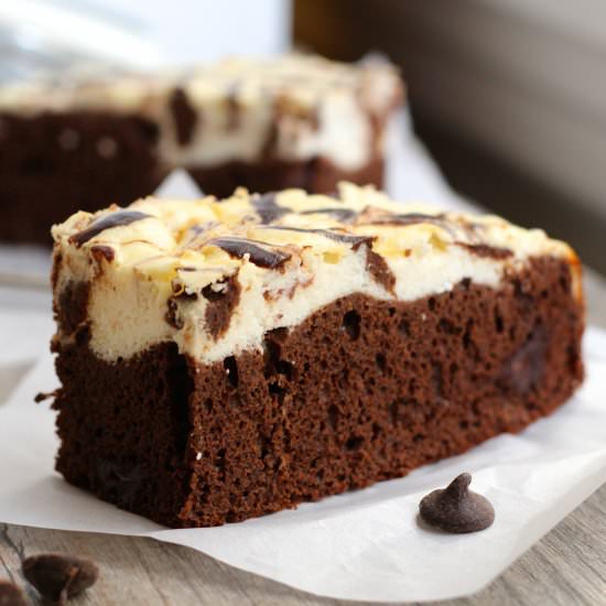 Cheesecake Swirl Protein Cake - Recipe photo by peanutbutterandfitness