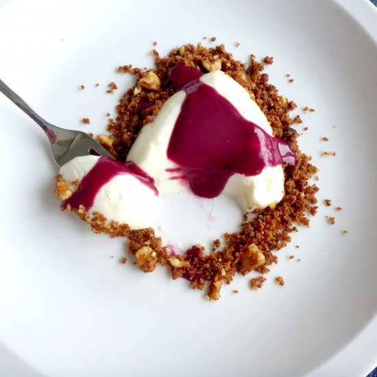 Greek yogurt panna cotta - Recipe photo by Ivyka