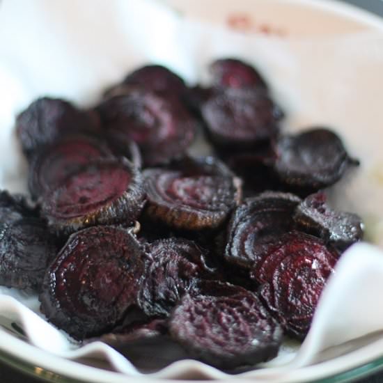 Roasted Beet Chips - Recipe photo by nibblesbynic