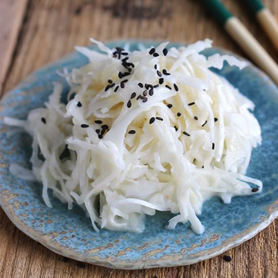 Cabbage & Sesame salad - Recipe photo by Mathilda Motte
