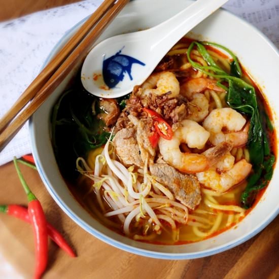 Prawn Noodle Soup (Malaysian Style) - Recipe photo by budgetpantry.com