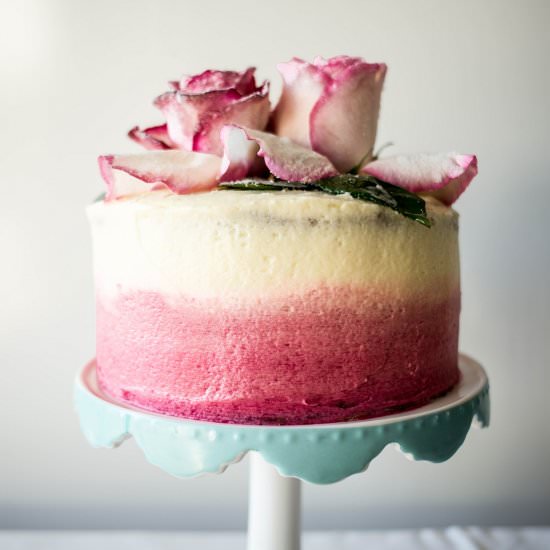 Crystallized White Rose Cake - Recipe photo by butterandbrioche