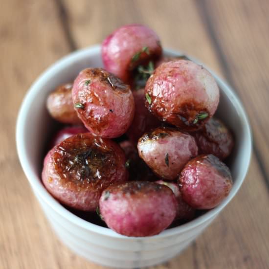 Roasted Radishes with Thyme - Recipe photo by Cooking Onions