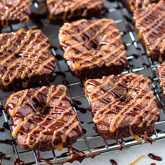 Salted Caramel ROLO Brownie Bites - Recipe photo by bakelovegive