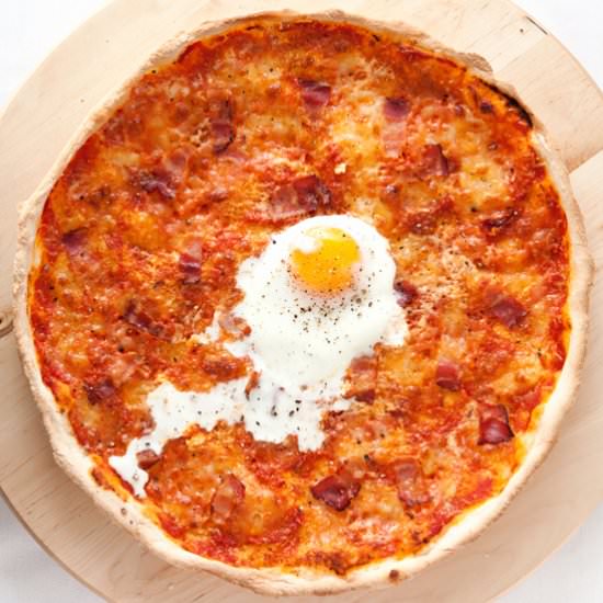 Pizza Carbonara - Recipe photo by Fotokulinarnie