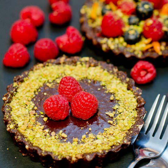No Bake Chocolate Tarts - Recipe photo by Delicious Meets Healthy
