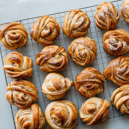 Swedish Cardamom Rolls - Recipe photo by Alana @ Fix Feast Flair