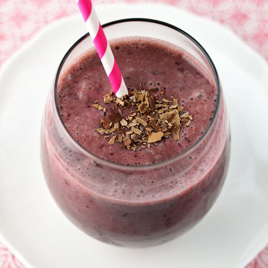 Chocolate Covered Cherry Smoothie - Recipe photo by Fridaycakenight