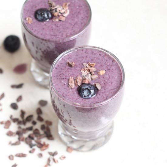 Blueberry & Raw Cacao Smoothie - Recipe photo by Healthyummies