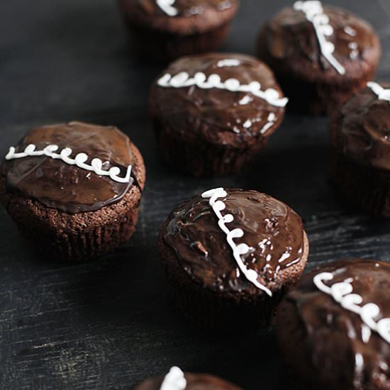 HoHo cupcakes from Damages - Recipe photo by KinoiKuchnia