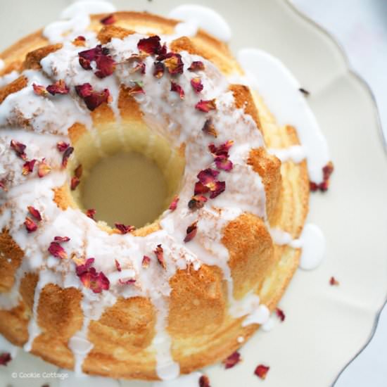 Angel food cake - Recipe photo by Cookie Cottage