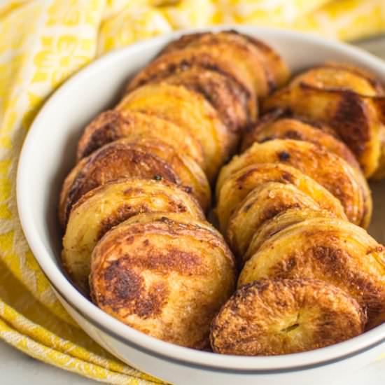 Spicy Crispy Roasted Potatoes - Recipe photo by healthynibblesandbits