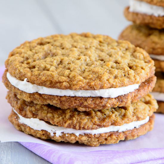 Super Easy Oatmeal Creme Pies - Recipe photo by IntrovertBaker