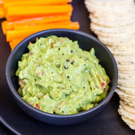 The Best Guacamole - Recipe photo by Frankiesfeast