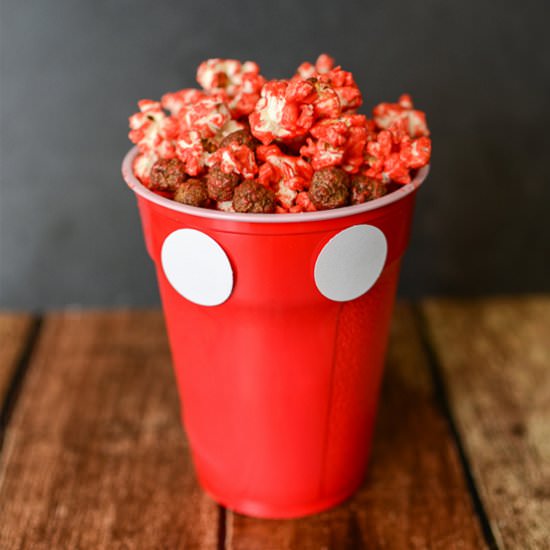 Polka Dot Chocolate Popcorn - Recipe photo by tikkido
