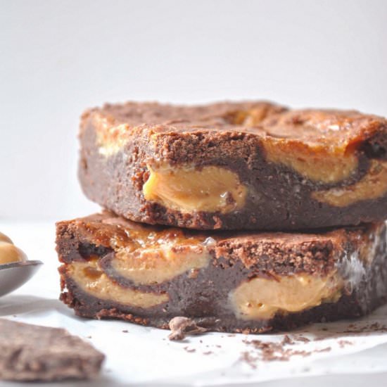Salty Dulche De Leche Brownies - Recipe photo by kiskanal