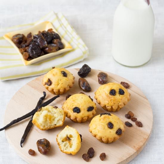 Vanilla Mini Muffins - Recipe photo by Briose de Acasa