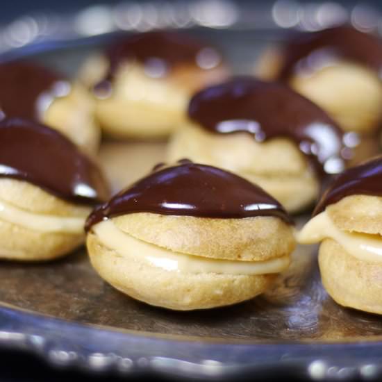 Gluten-Free Vegan Mini Eclairs - Recipe photo by Audrey @ Unconventional Baker