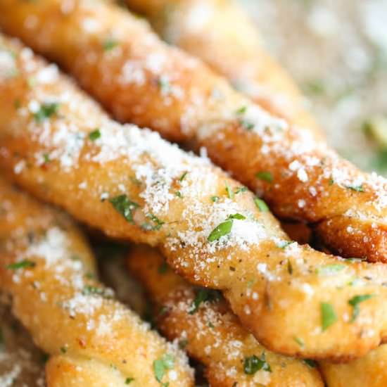 Easy Garlic Butter Breadsticks - Recipe photo by damndelicious