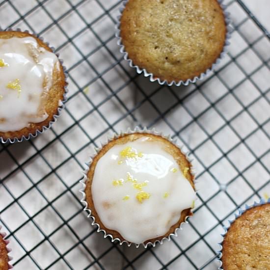 Banana Muffins with Lemon Glaze - Recipe photo by lizasetiawan