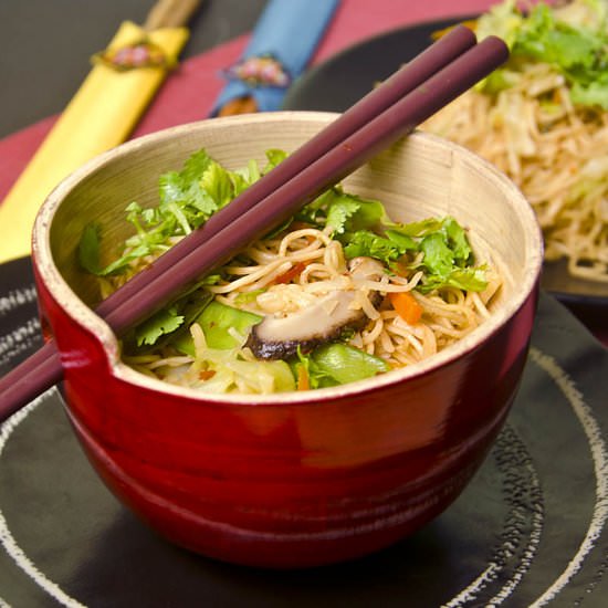 Cantonese Vegetable Lo Mein - Recipe photo by Hungry PeePor