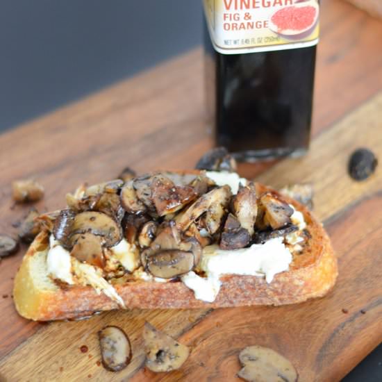 Roasted Mushroom + Burrata Crostini - Recipe photo by lucismorsels